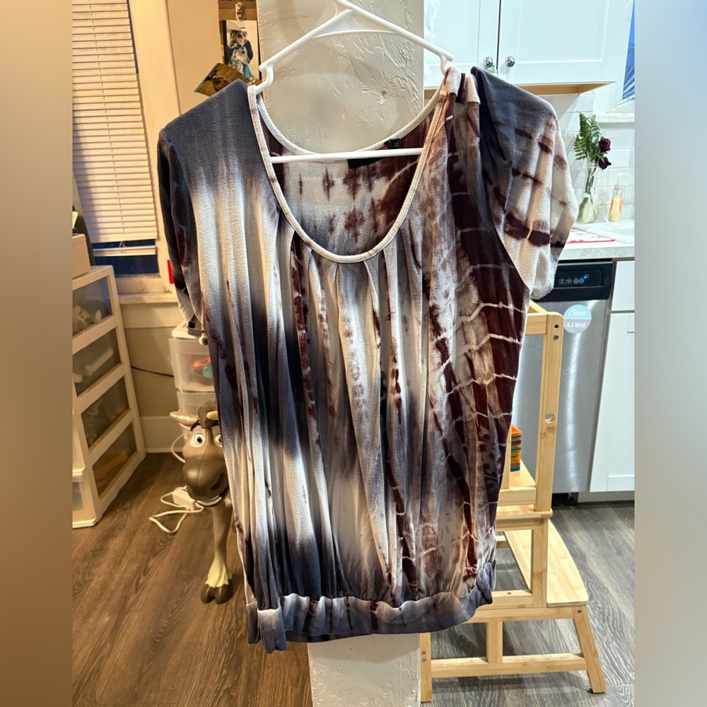 Stylish Tie-Dye Women's Top